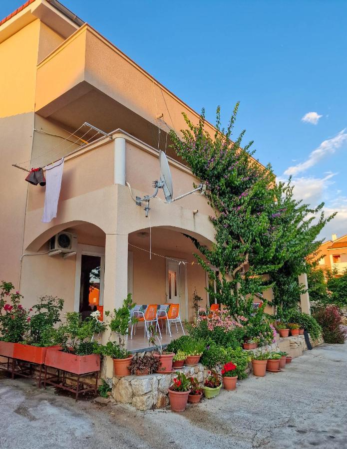 Apartments Monopoly Novalja Exterior foto